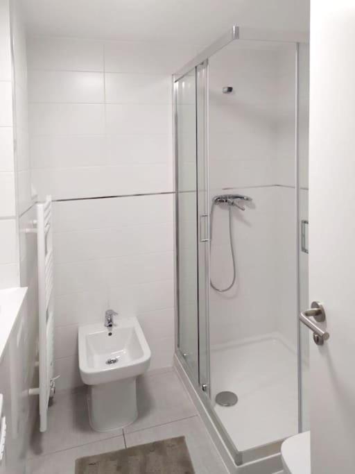0143 Apartamento Nuevo Y Centrico Vigo Eksteriør bilde