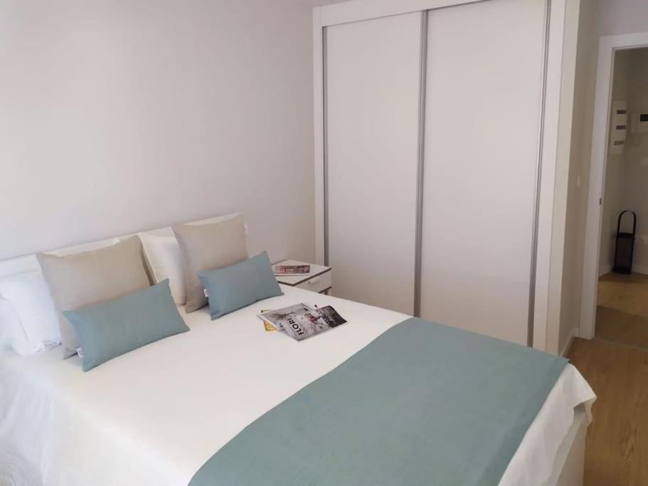 0143 Apartamento Nuevo Y Centrico Vigo Eksteriør bilde