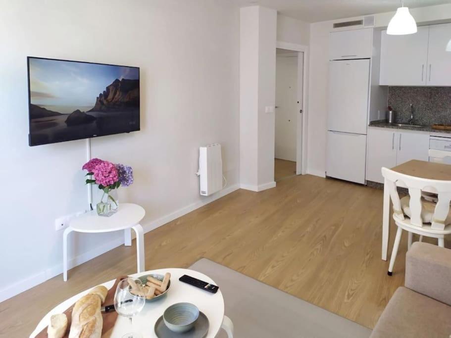 0143 Apartamento Nuevo Y Centrico Vigo Eksteriør bilde